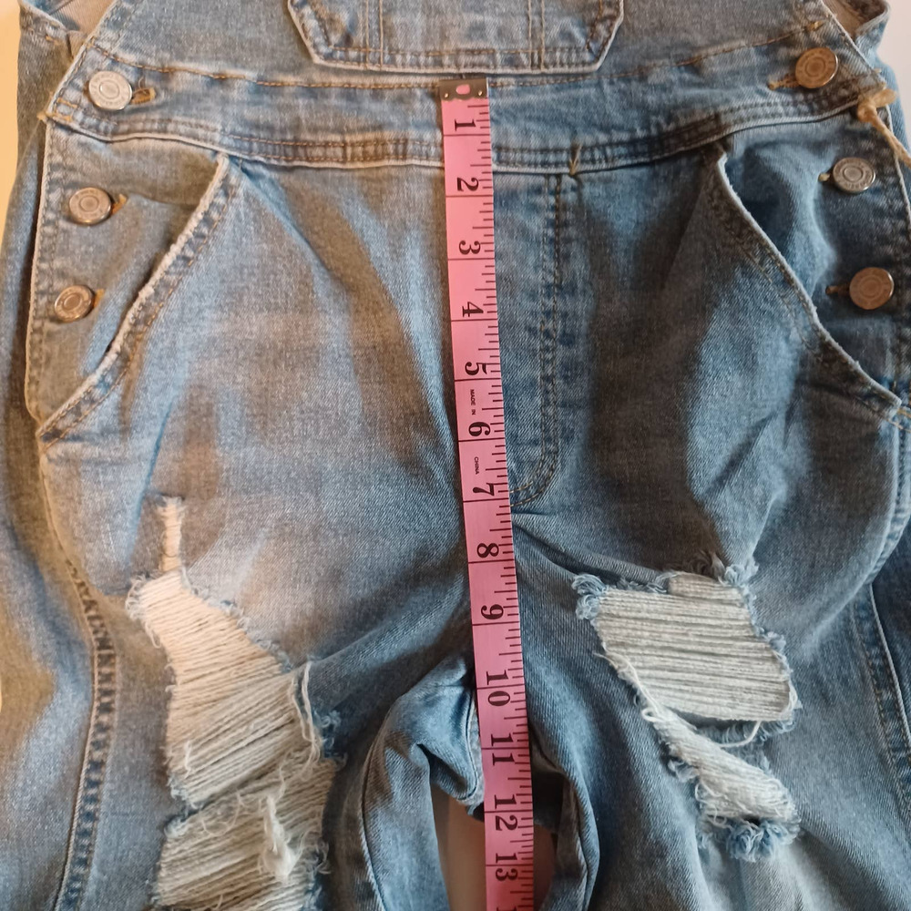 Indigo Rein Bib Shorts Overalls Size 1/24 Blue Jean Distressed Relaxed Fit NEW - Picture 8 of 9